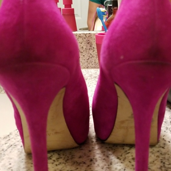 Shoes!! - Picture 3 of 5